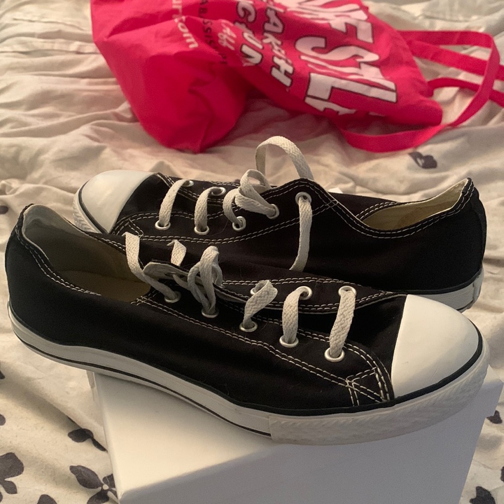 Converse black and white shoes size 5